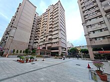 水湳經貿【皇城帝寶】大三房平車捷運宅