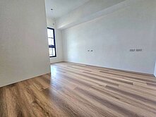 近南科全新電梯大樓3房附固定平車使用權+機車位