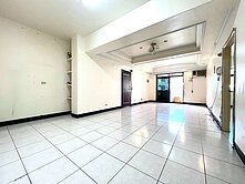 大業大有商圈~超大使用空間~大四房平車稀有釋出