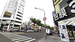 光華夜市最黃金區段賺錢金店