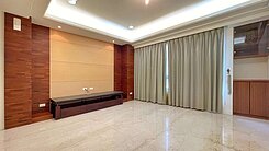 勇建藝術館∣西屯核心商圈∣三房平車邊間視野戶