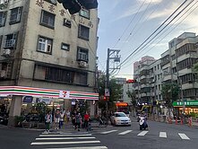 中和景安捷運站三樓公寓和平街市場旁