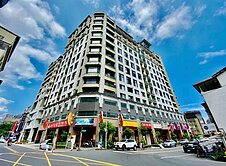 礁溪山那邊裝潢溫泉大套房~台灣房屋婕如~小豬