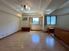 群義房屋🌺面四號公園第一排華園三房