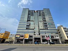 財經巨人中型辦公室平面車位