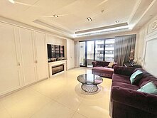 擁樂★美術館雙明星學區豪宅★3房連號雙平車