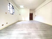 似一樓的四樓免爬高大套房