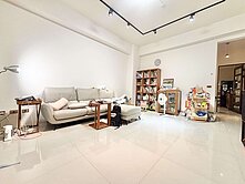 美❗大地坪💥可停3車🚙11年屋🏡