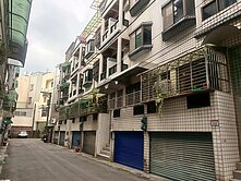 市區旁,近市場,鬧中取靜室內停車位別墅