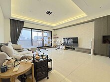 🏡【品陽大苑】 東區名宅代表作｜歐式經典建築