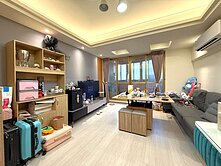 中日西武大有路商圈低總價電梯3+1房/近明星學區