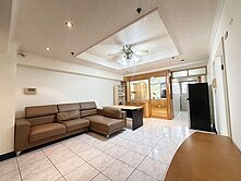 河堤裕誠商圈稀有高樓層採光好三房平車