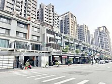 北屯人潮最多的鬧區｜住３別墅｜可住可店