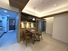 【科工館|玉璽江山|日風4房|雙陽台+車位】