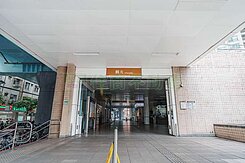 大搶手👍麟光捷運超低總價透天~使用空間大