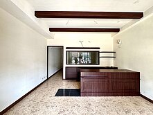 獨家夯夯~小港觀雲輕屋齡優質店面＋平面車位