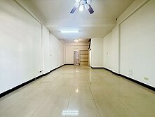 民雄正左岸公園別墅