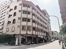 文化中心-稀有三角窗五層樓黃金店面