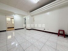 花枝陪你買間房🔸太皇園朝南三房車位