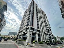 鳳山商圈棋琴高樓層三房附平面車位