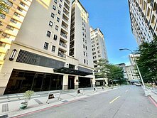 水湳經貿園區黃金地段旁輕屋齡高樓三房雙平車戶