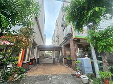 德芳南路地坪51坪震後邊間多車別墅附20坪空地