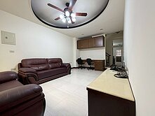 高雄市府特區免整理買得起的透天車庫住家