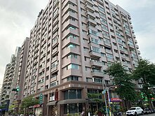 建工正興雙商圈遠東大博爵三面採光四房加車位