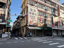 鼎山家樂福*輕軌站邊間透天金店面增建5樓滿