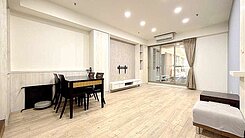 近美術館☆凹子底公園☆全室木地板☆三房獨立平車