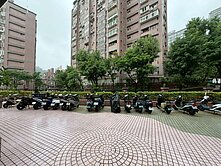 👍緊臨大安區-頂級裝潢方正大2房.正面樹景👍