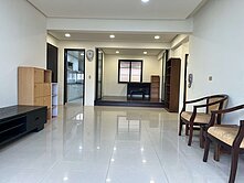 (阿龍帶你買好房)新店三民路五樓公寓有頂佳