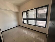 A019｜天空邊間採光三房車