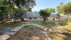 南庄臨溪丙建現代化庭園三合院