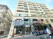 🍎鳳山體育館｜中山路商圈|3房+車位 🍎