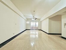 ★栓★單價30萬★西屯水湳經貿輕屋齡四房+平車