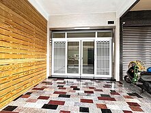 小港國中/面臨街/四套房優質騎樓透天