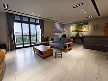 房仲JJ芎林文德區9米7大面寬面公園電梯別墅住店