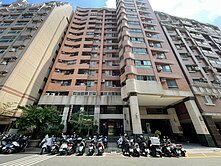 誠意賣 左營高鐵溫莎堡中高樓層超大2房 出價談