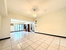 🅰近火車站向陽商圈中樓層四房大空間+車位