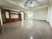 永謙富仕名門三房車~正桃園國民運動中心旁