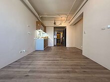 大園客運園區兩房車