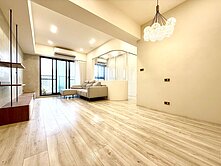 住商ㄚ偉😁~森自然簡約風美景三房平車