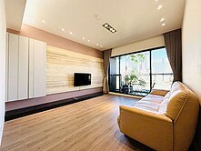 西區輕屋齡~裕毛屋勤美雙主臥雙平車百萬裝潢戶