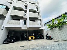 獨家大寮【嶸霖捷賦】捷運輕屋齡邊間優美社區車墅