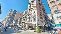 文藻金獅湖鼎新商圈全新整理3+1房平車*商業地