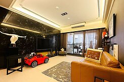 中港層峰.三房平車.邊間採光.精裝戶