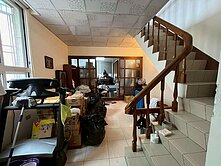 學區熱鬧金賺三角窗店面