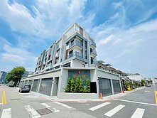 🏘️住商小趙｜雲山境角間臨路四車電梯別墅