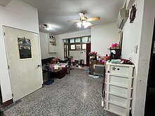 🍒三民巨城商圈大空間三房三衛一樓美公寓＋地下室